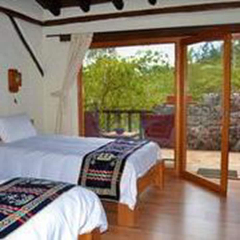 Ilatoa Lodge