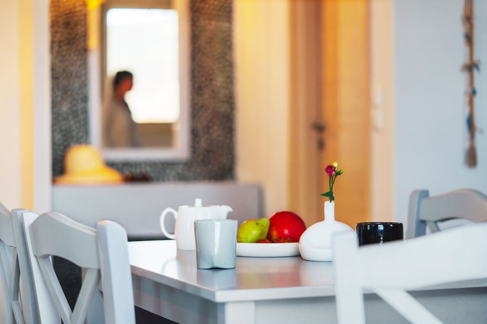 Aelia Apartments & Suites