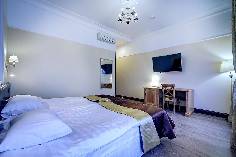 Peterburgskaya Elegy