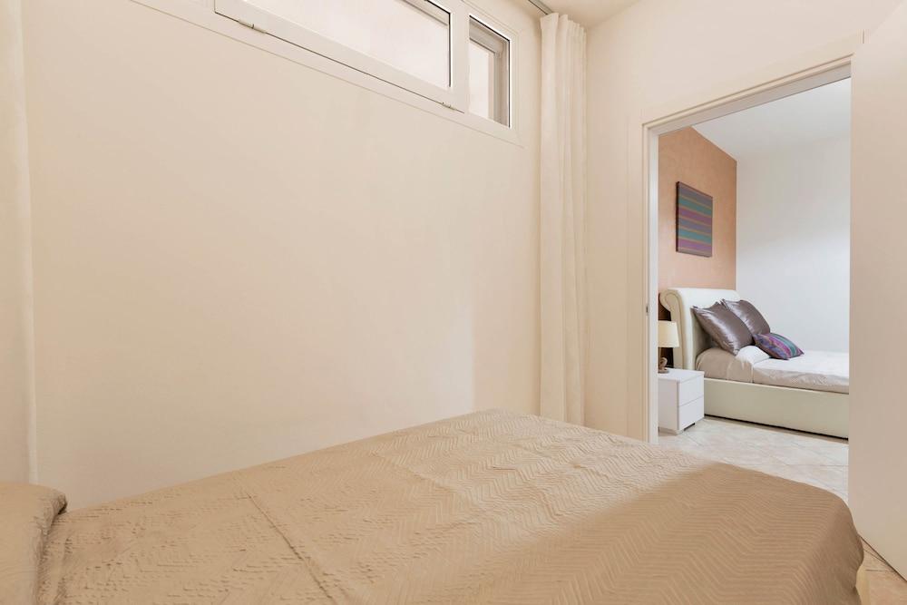 Villa La Strea by Barbarhouse