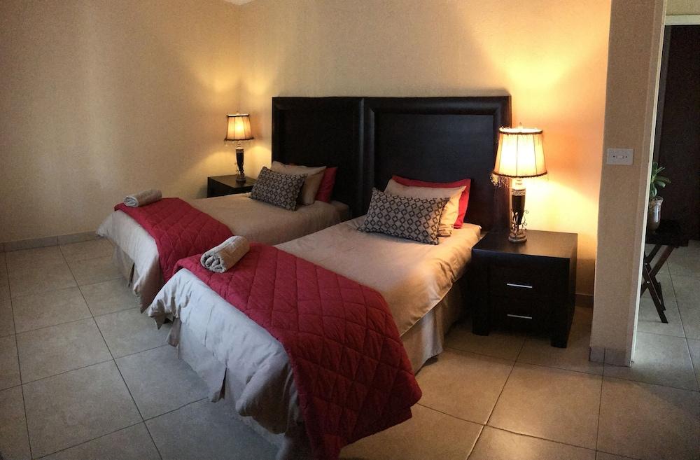 La Barunè Game Lodge