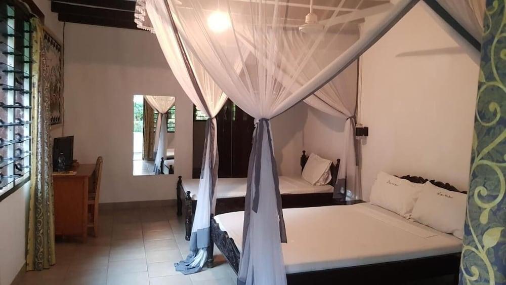 Makuti Villas Resort