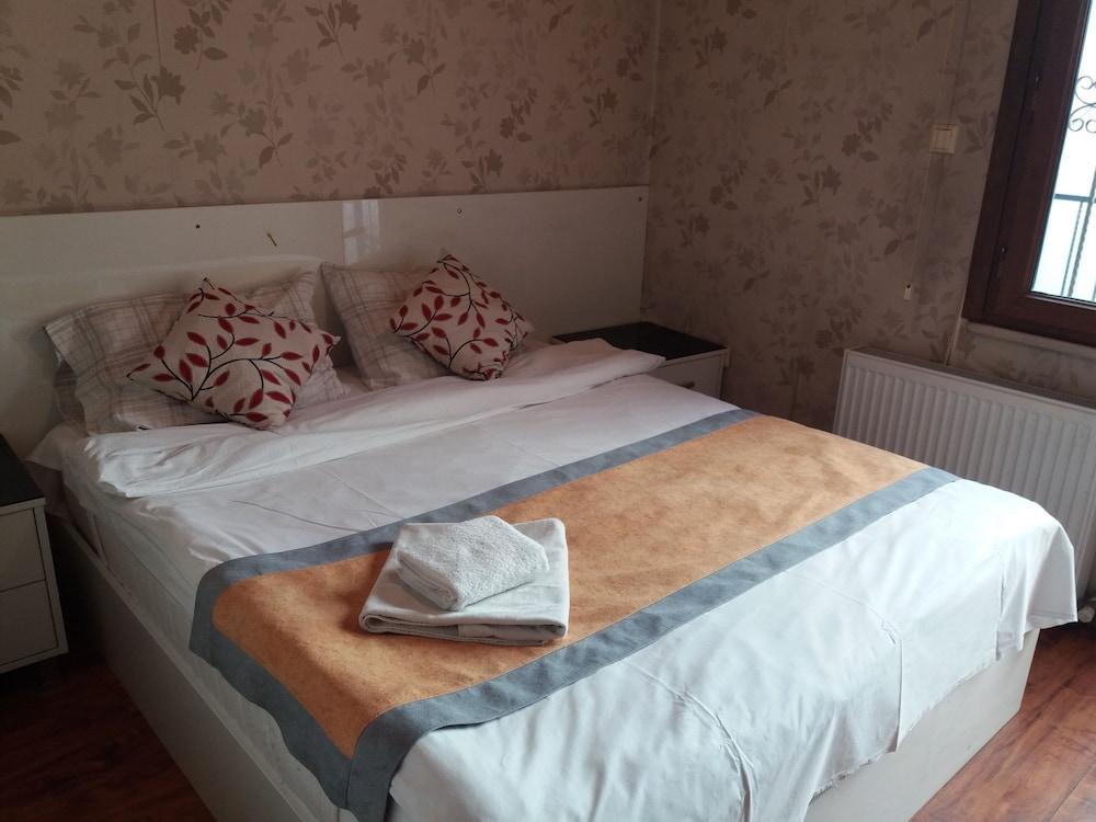 Full House Boutique Otel