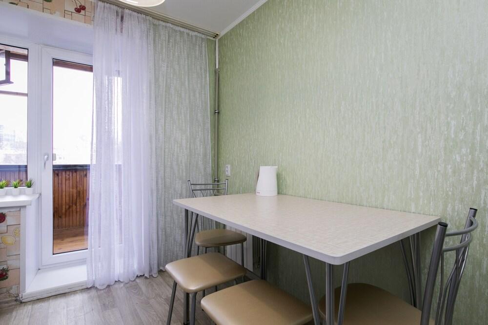 Apartment on Gorkogo 142 - 11