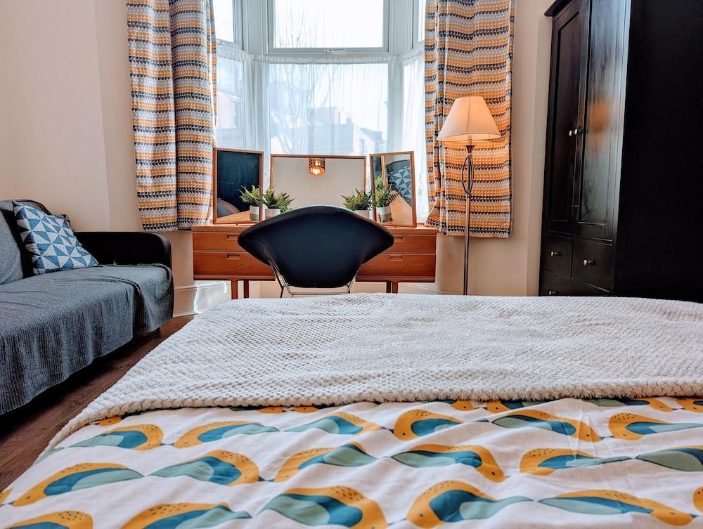 TopHome Stoke Newington