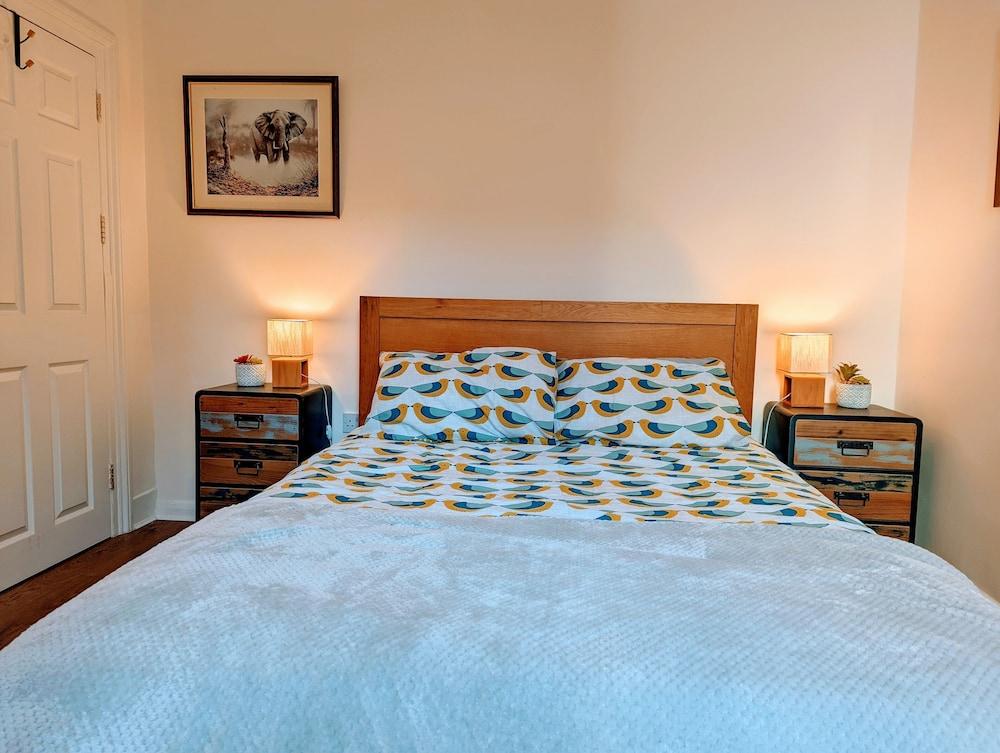 TopHome Stoke Newington