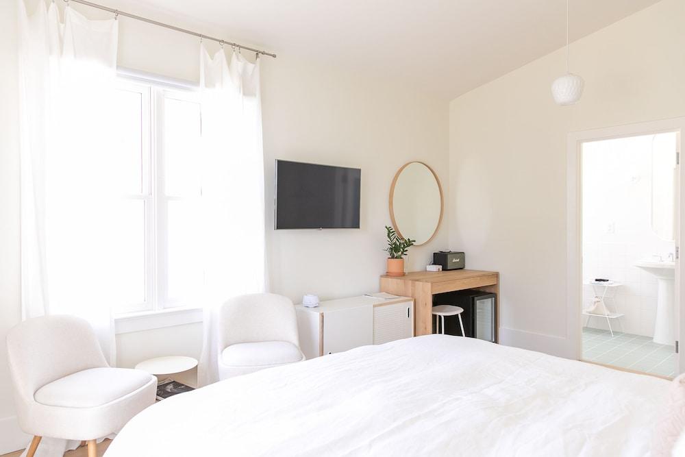 Guest House Raleigh - Adults Only