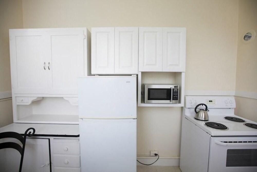 Pacific Studio North Holiday