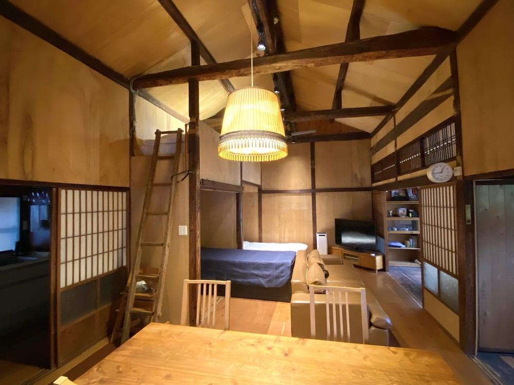 SUMITSUGU HOUSE West