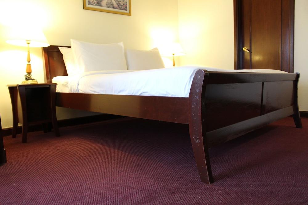 Ridge Service Suite At Times Square