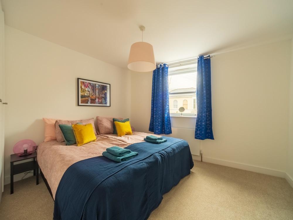 St Johns Road Apartments