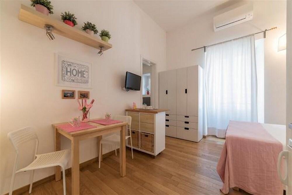 Rome at Home Cozy Studios Apt 1