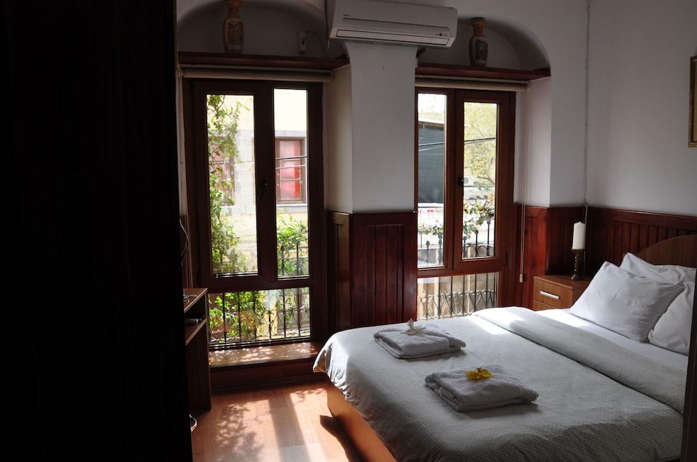 Saatli Konak Pansiyon