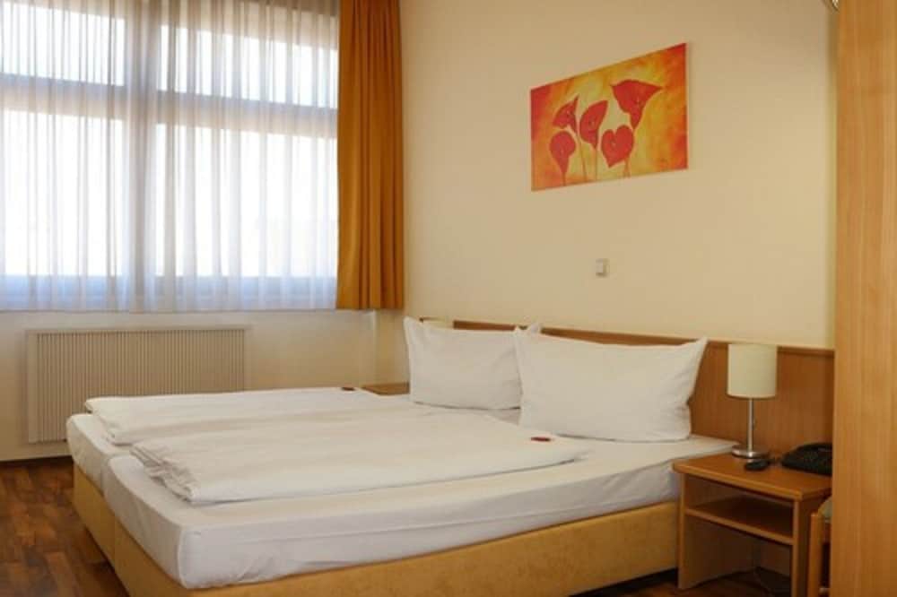 Hotel Zur Rebe