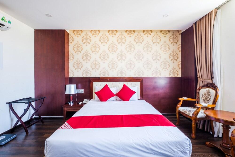 OYO 122 GIC Land Hotel