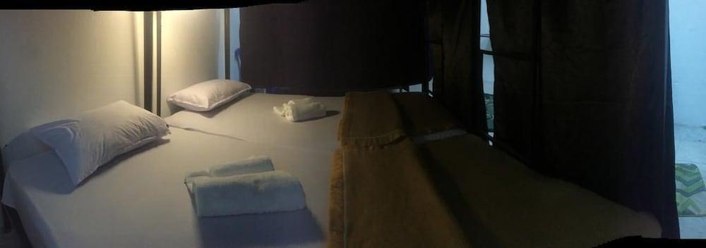 Patong Dormitory Hotel - Backpackers