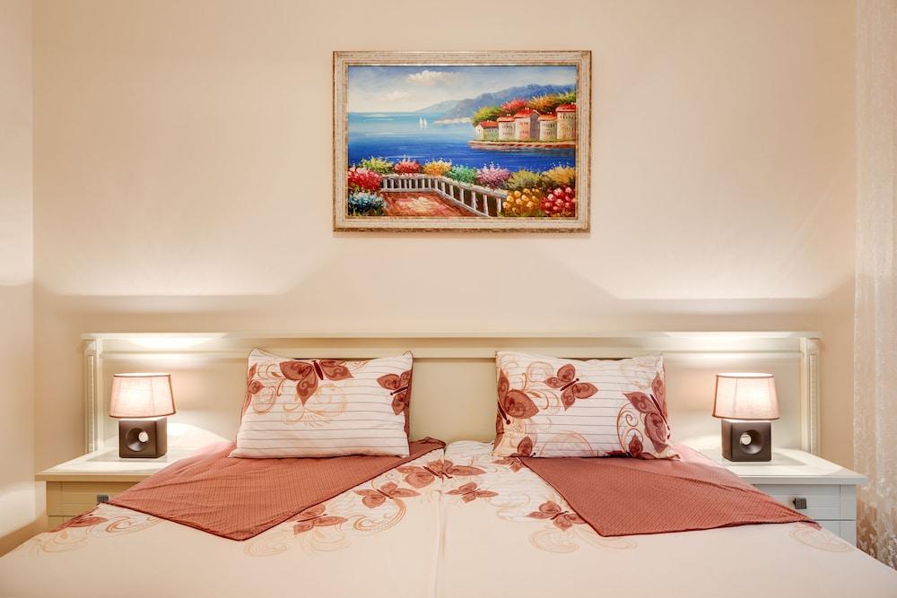 Poseidon VIP Residence Club