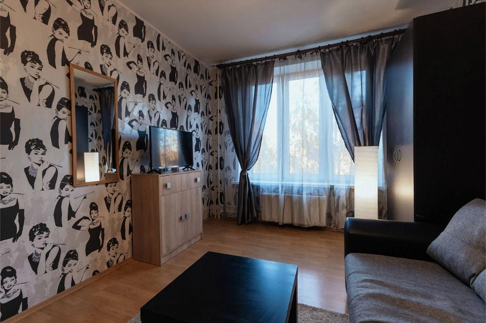 Mini-hotel on Butlerova