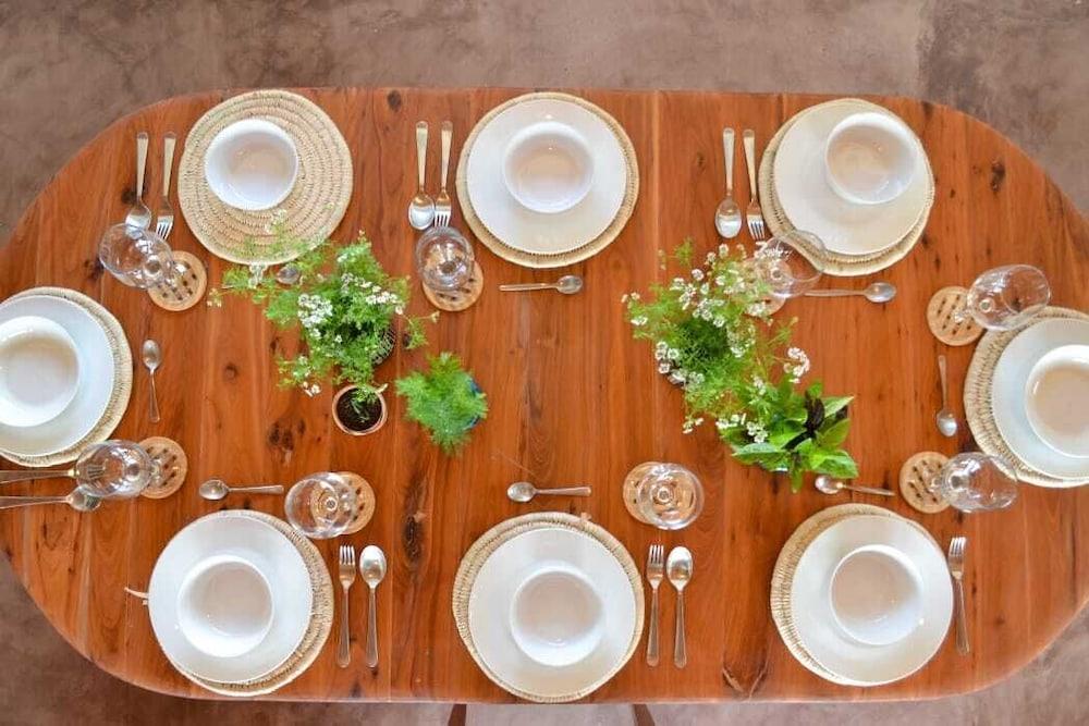 Pura Vida Tofo Beach House