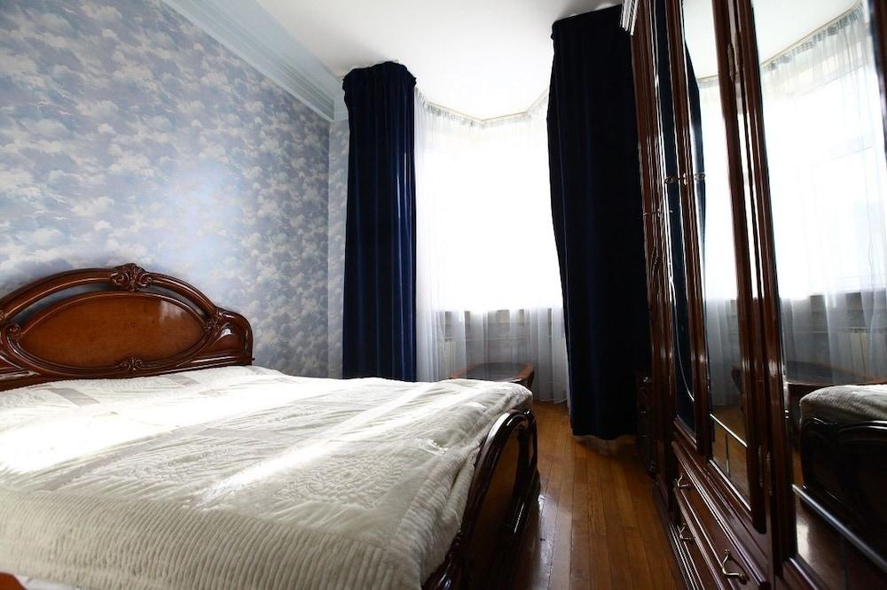 Apart-hotel Burdenko