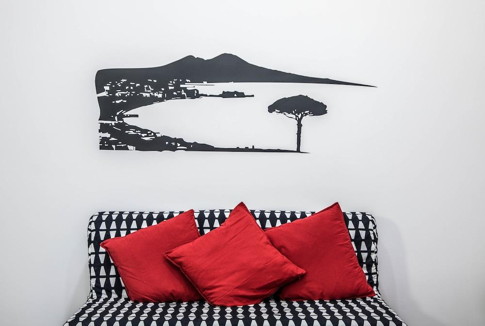 San Cosmo's Flat Naples Centre