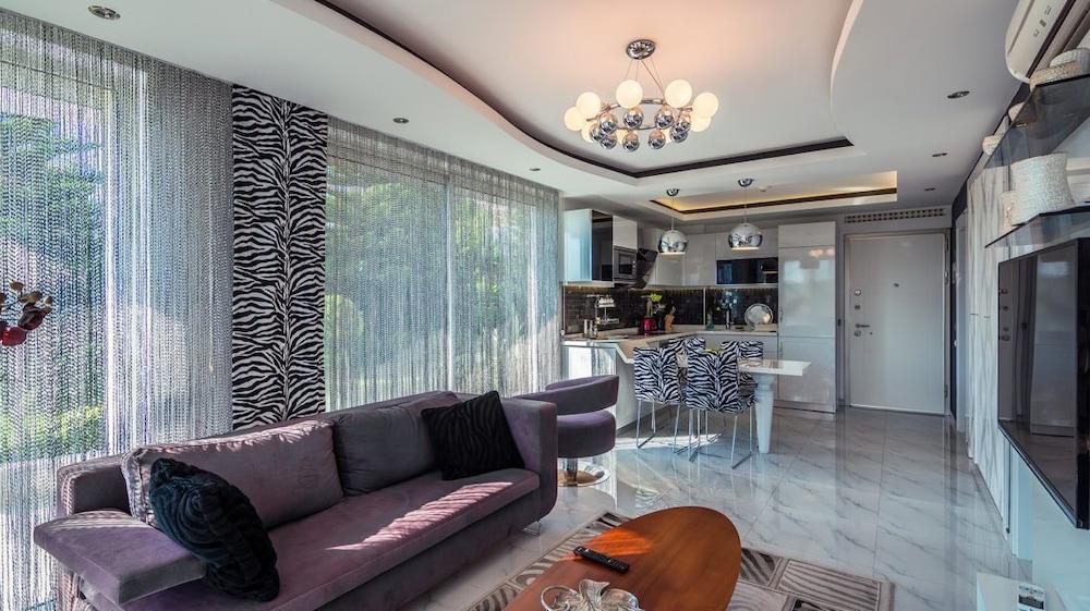 Elite Admiral Premium A21