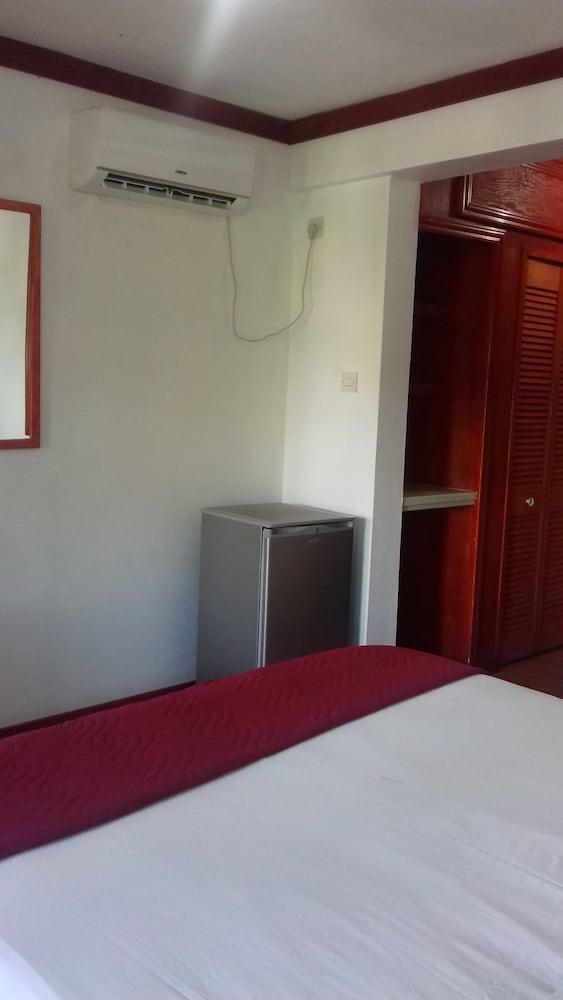 Spring Gardens Resort