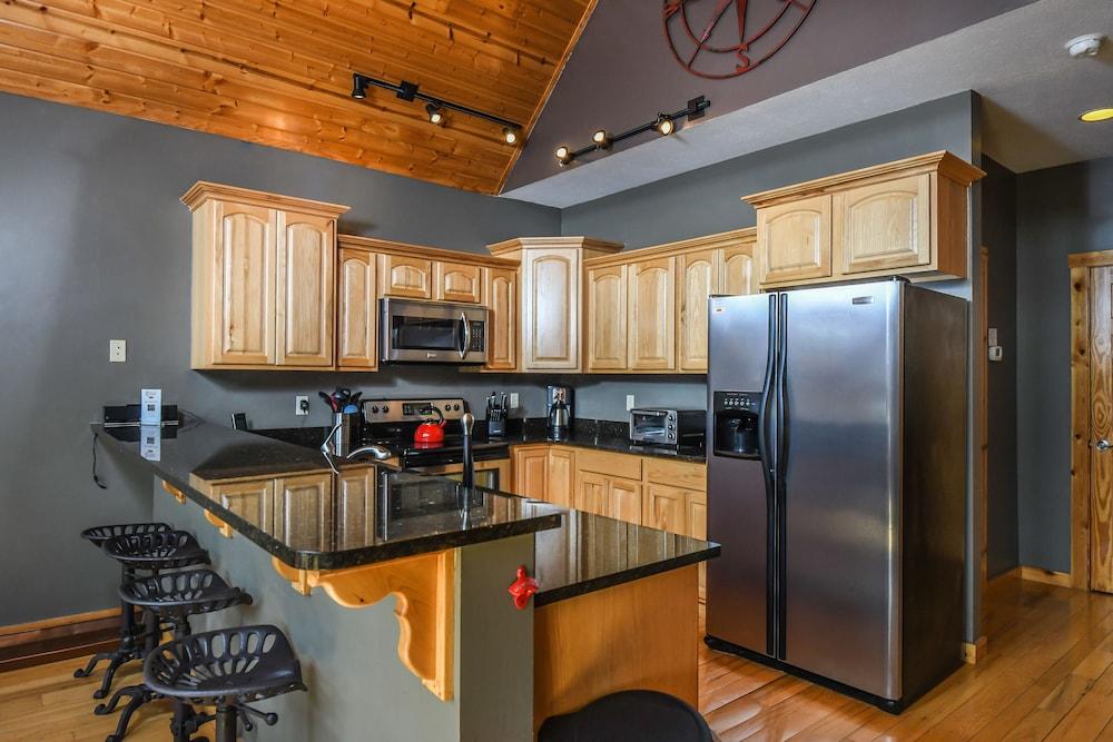 Marsh-Mellow Manor 5 Bedroom House