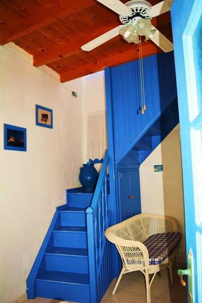 Nisyros Amallos House