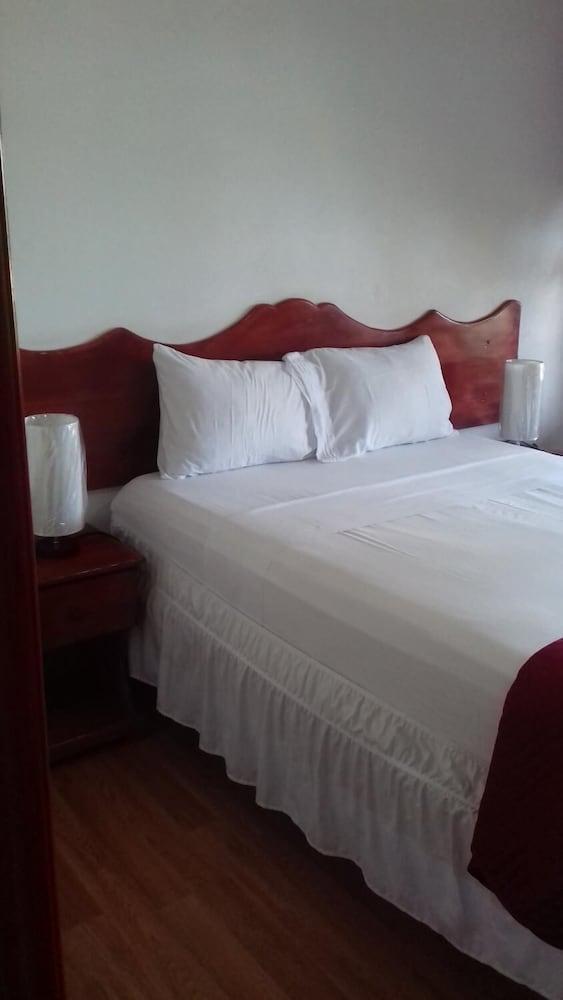 Spring Gardens Resort