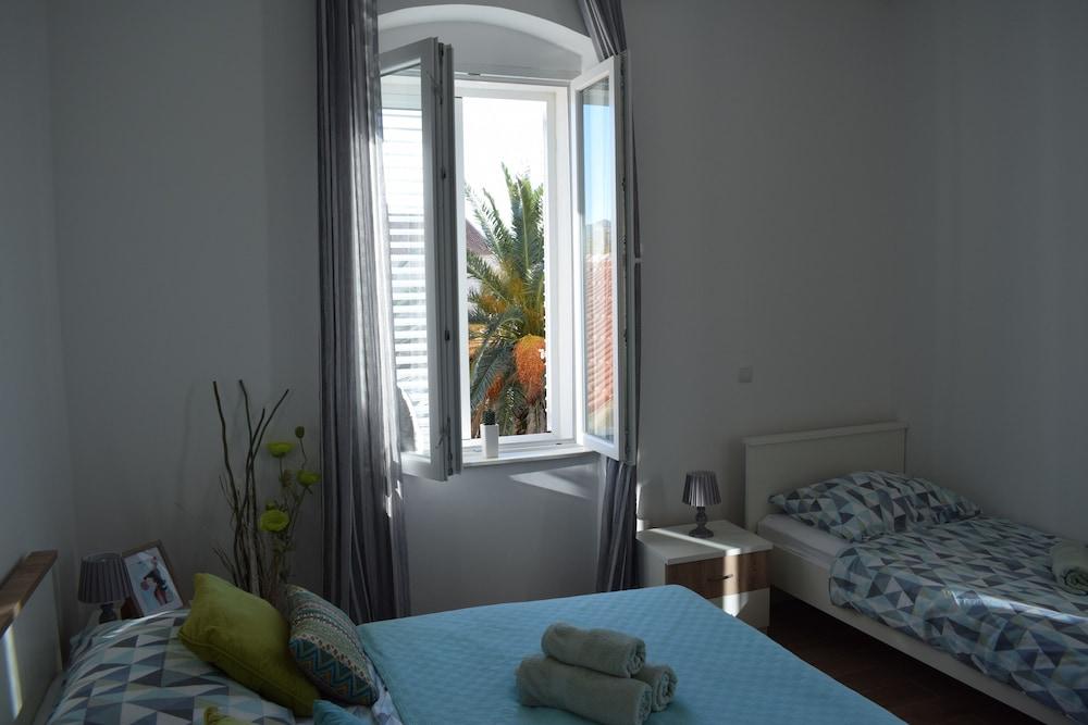 Optimist Makarska Town Center