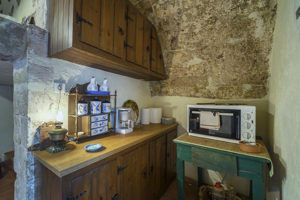 Moundros 1620 Venetian residence