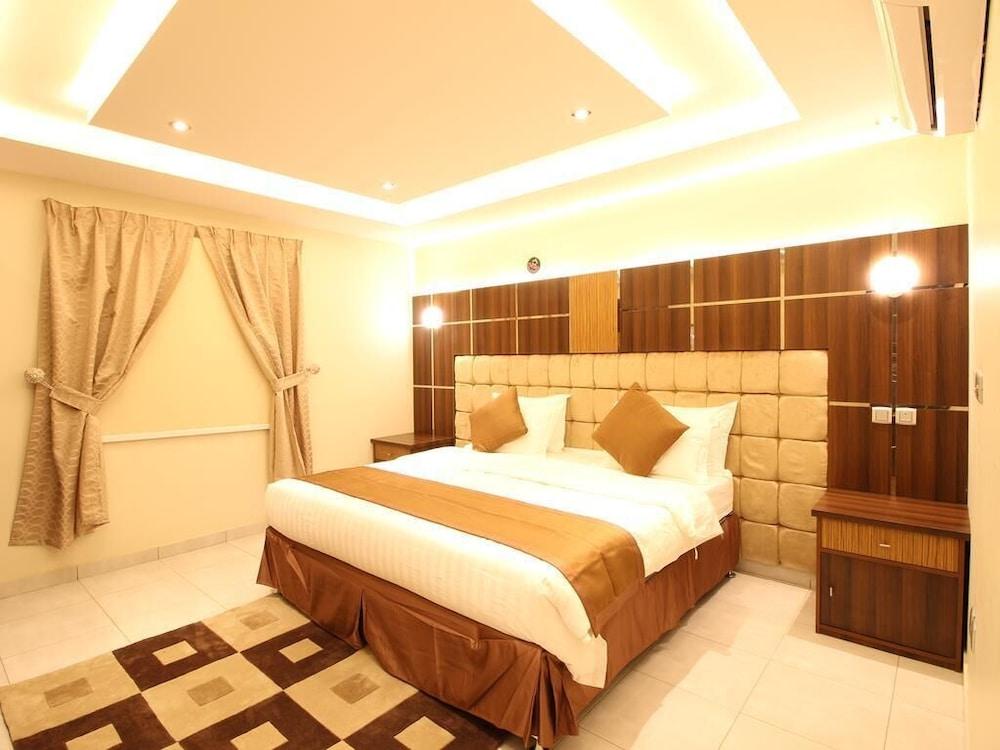 Shazha Plaza Hotel Units