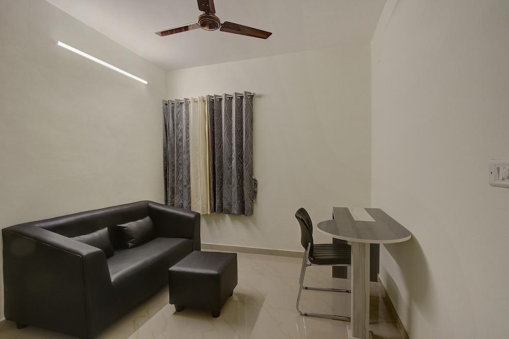 OYO 20034 Silverkey Mettupalayam Highway