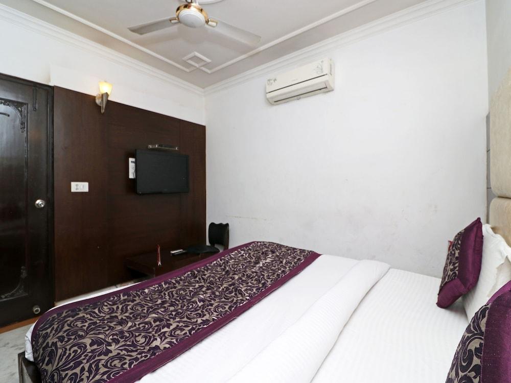 OYO 12982 Hotel Oris International