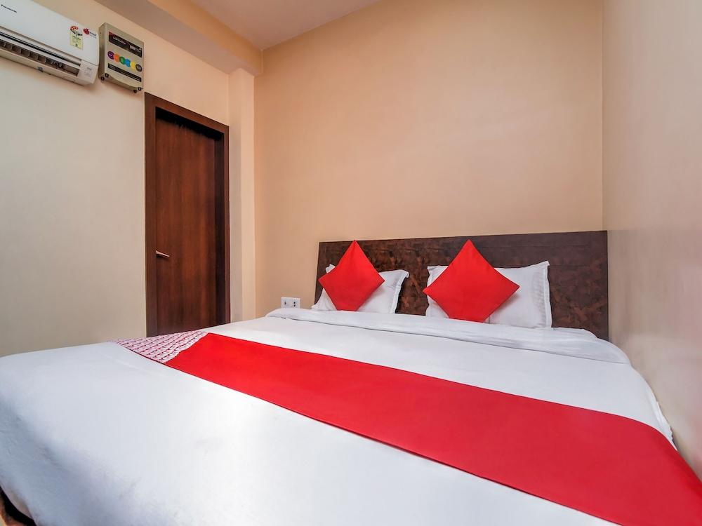 OYO 19706 Hotel Heaven