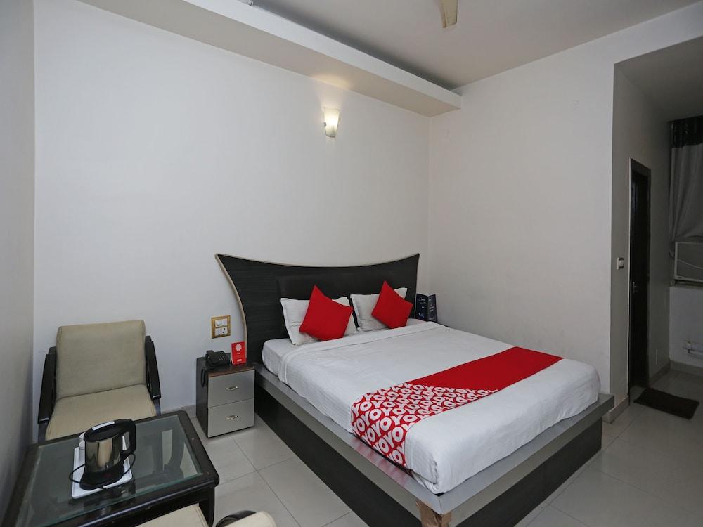 OYO 19334 Flagship Shanta Inn Charbagh