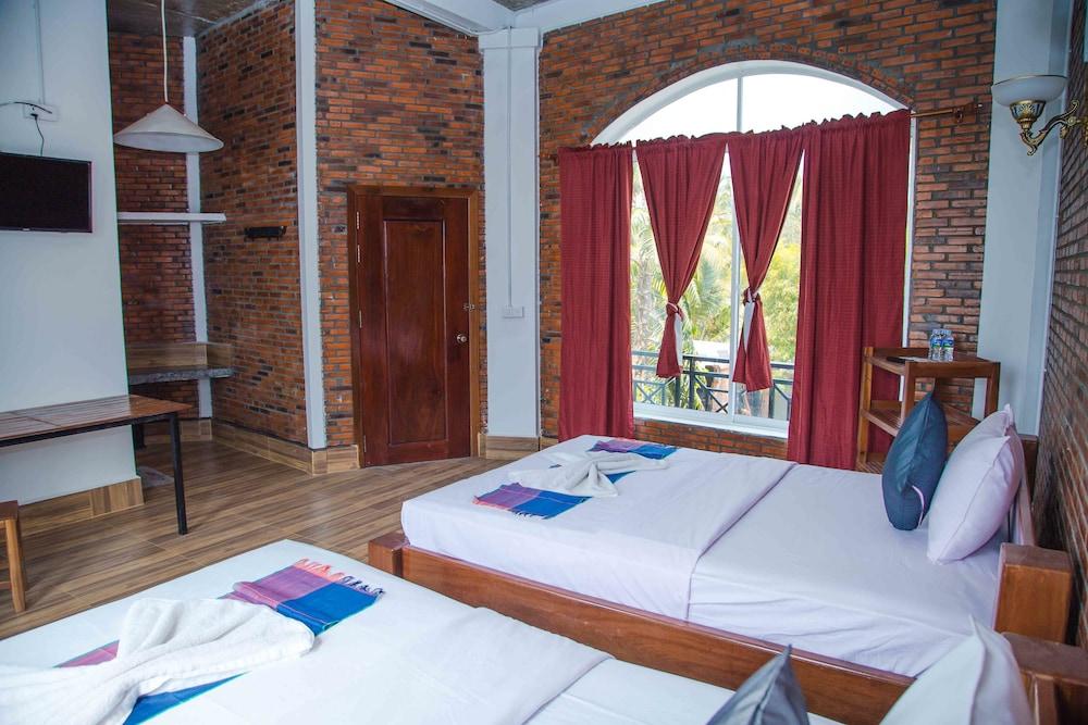 The Coconut House Villa