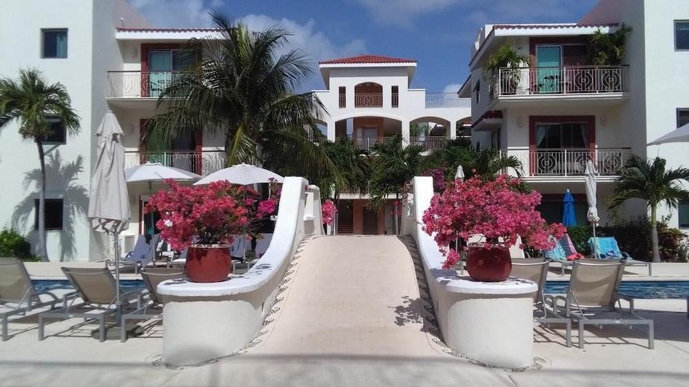 Paseo del Sol 106 Coral