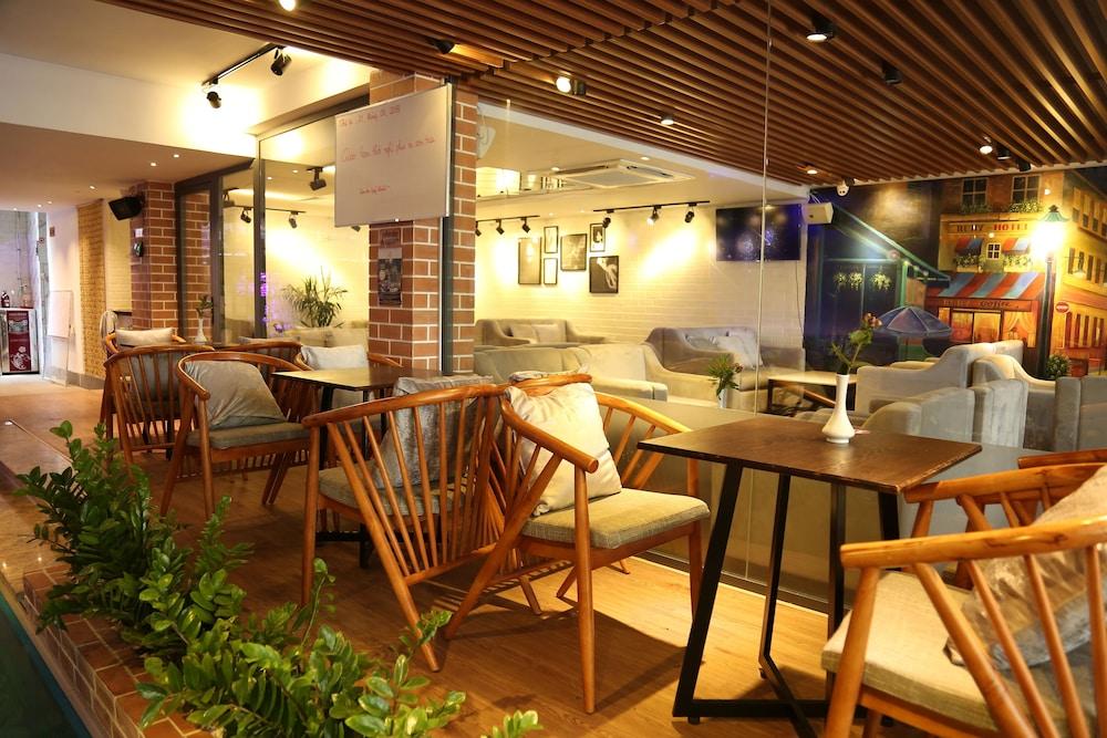 Hong Bao Thach Hotel