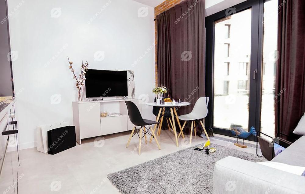 Docklands Apart Hotel