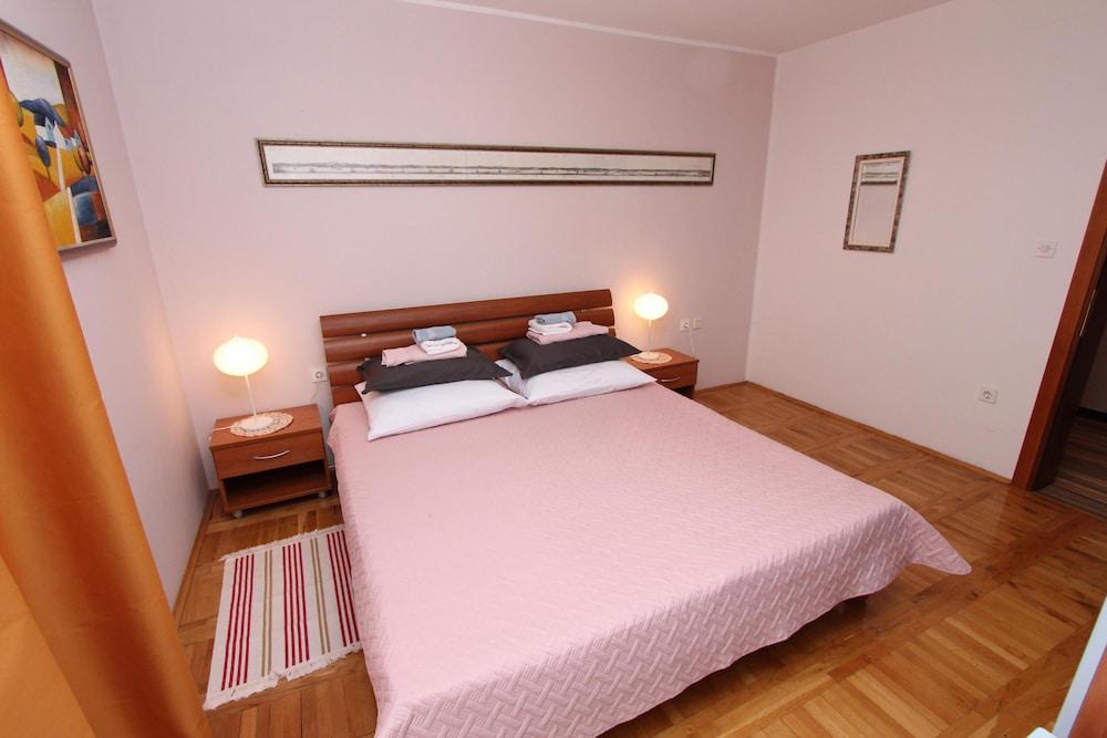 Apartments El Corsaro