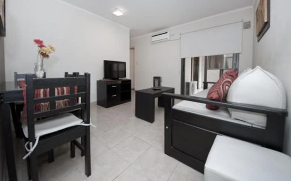 Pueyrredón Flat EQ2