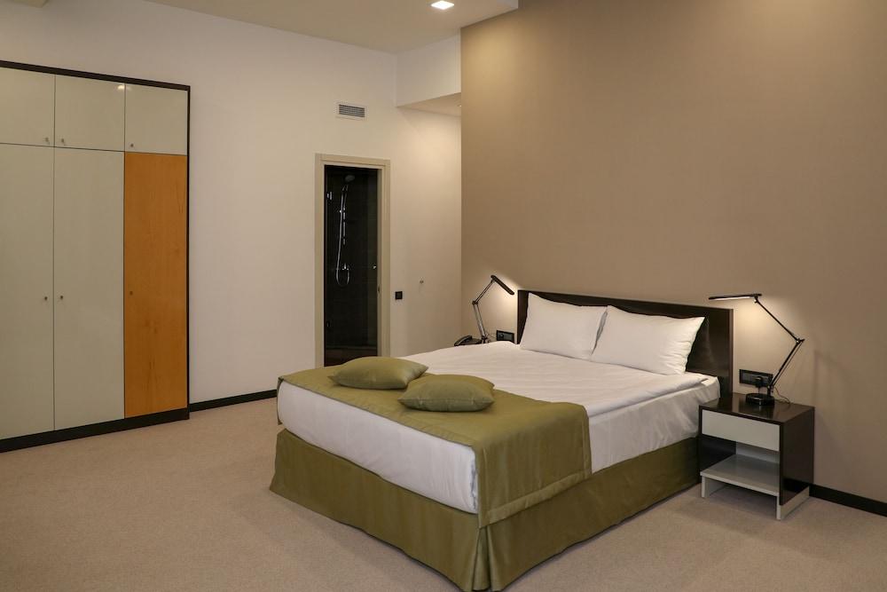 AnnaBella Boutique Hotel