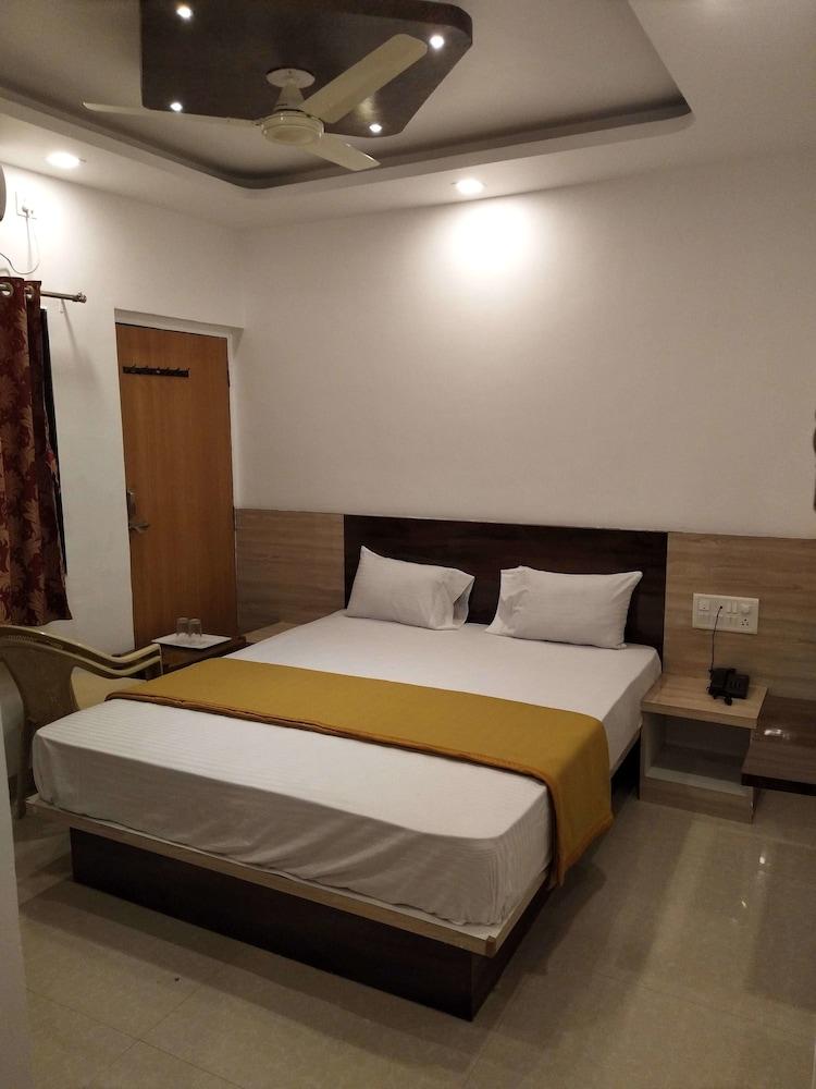 Hotel Valley Exotica