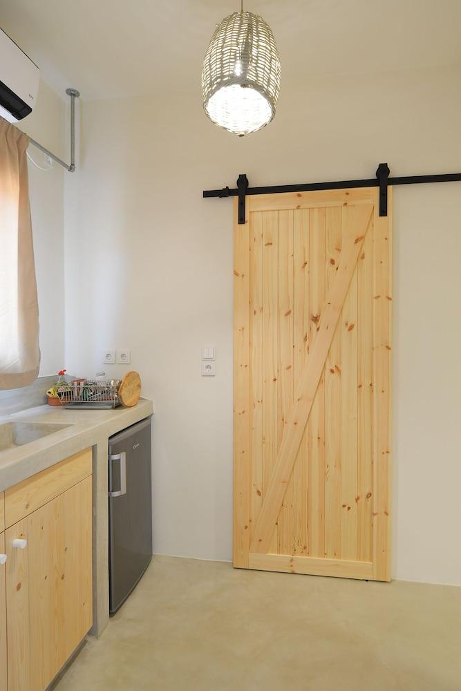 Rooster Guesthouse Rooms