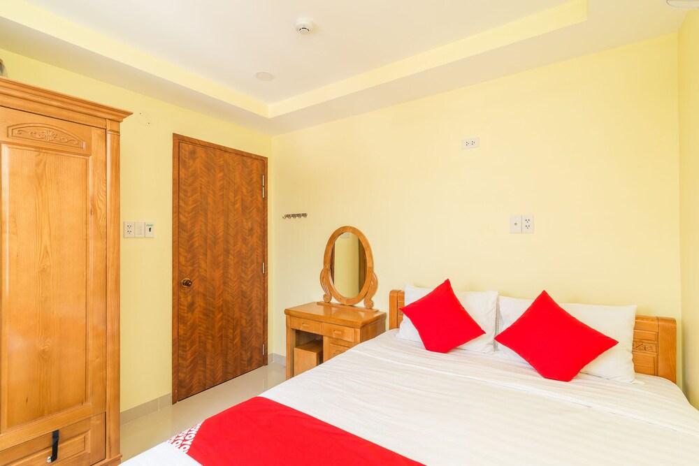 Quoc Vinh Hotel & Apartment