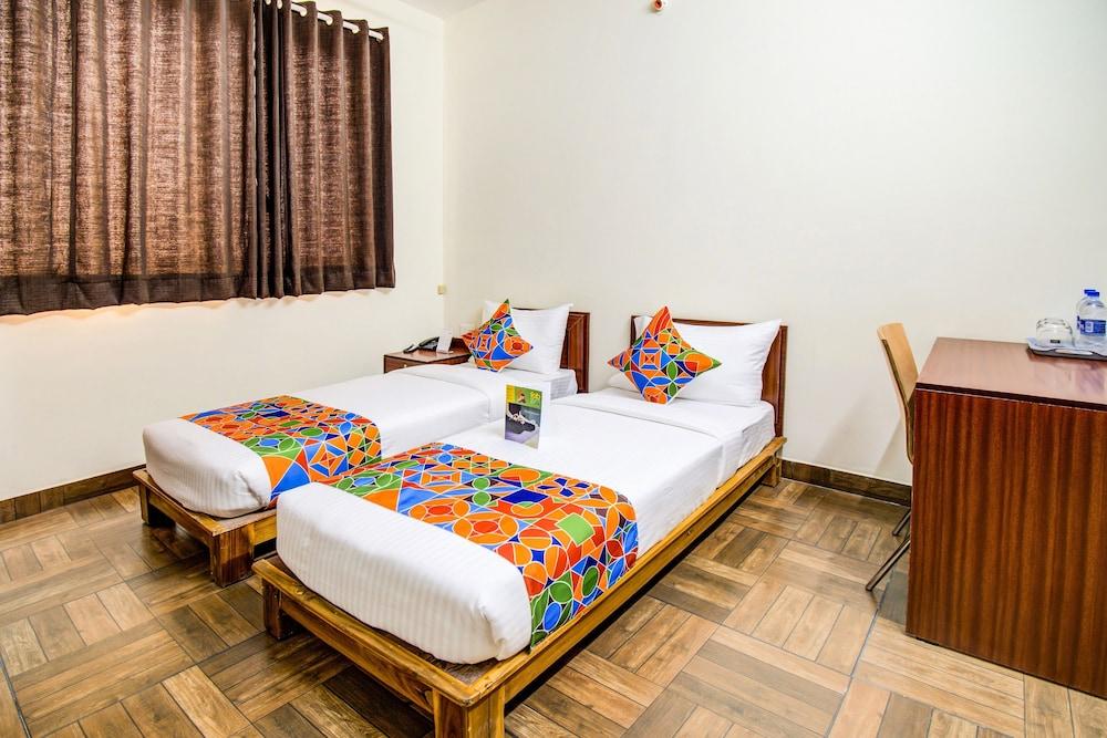 FabExpress The Grand Renato Suites