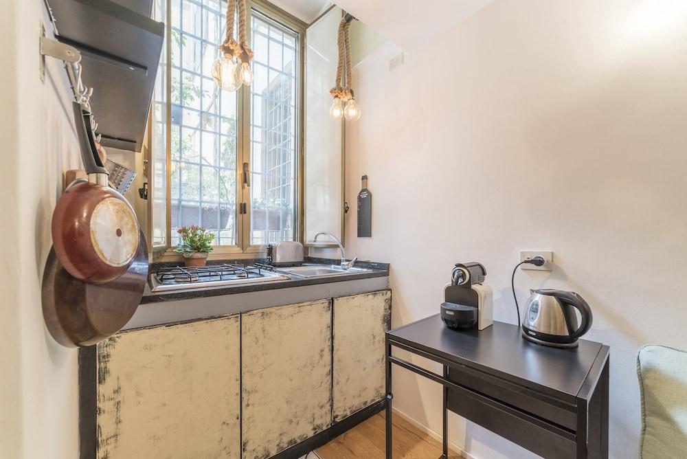 Monti Studio Apartment