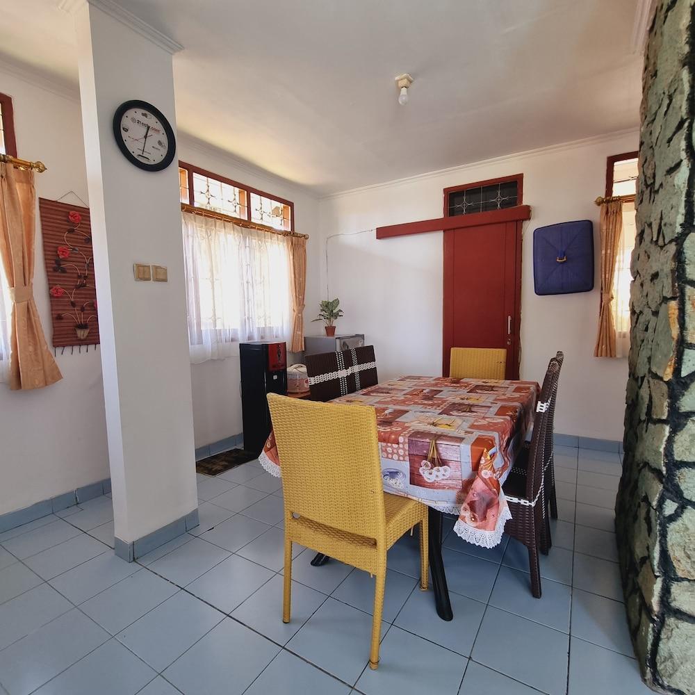 Villa ChavaMinerva Bata - Ciater